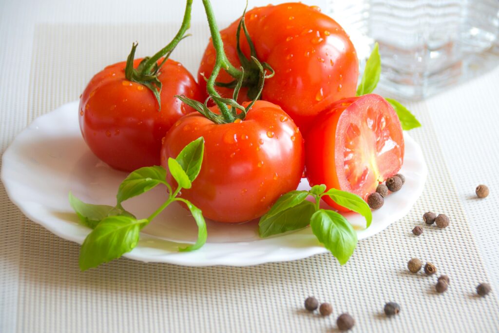 Are tomatoes keto friendly? how to eat tomatoes on a keto diet?